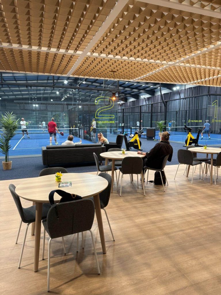 PADELHUB Epsom Interior